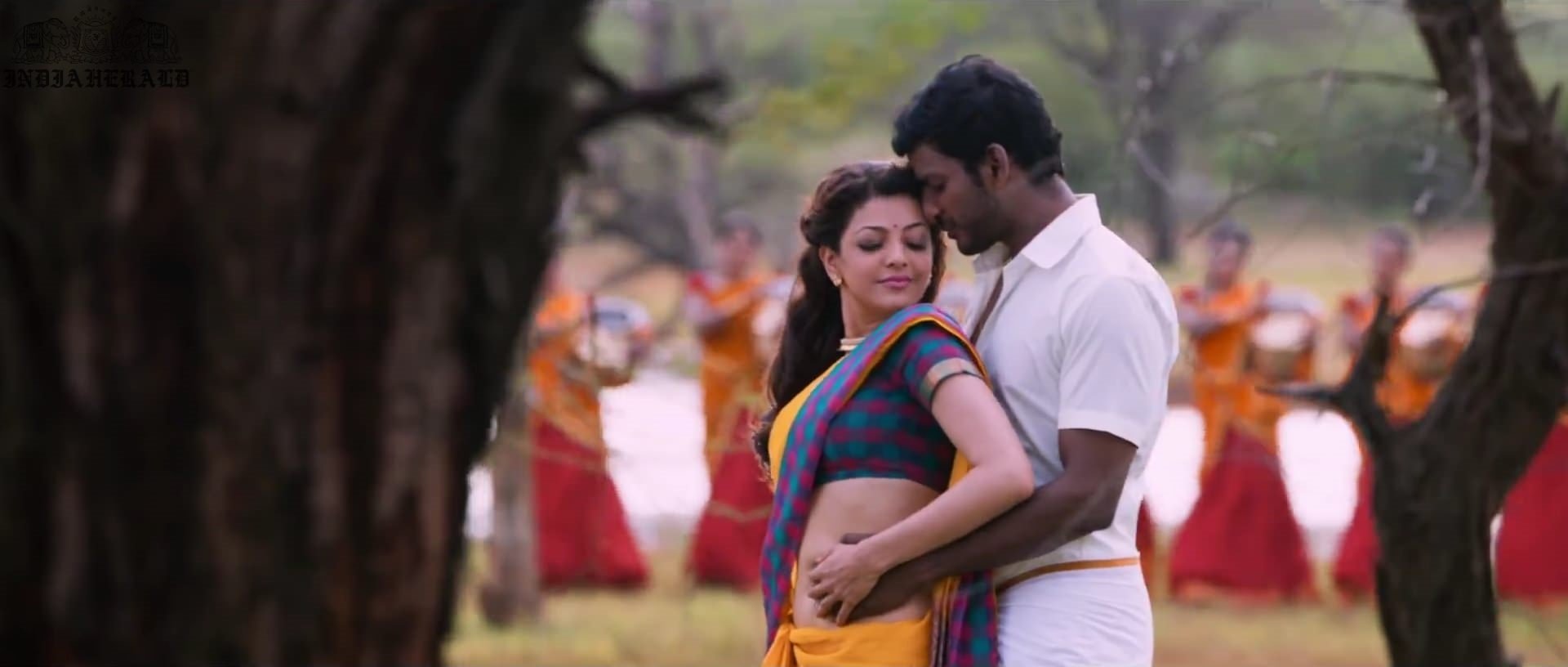 Kajal Aggarwal waist squeezed and Navel pressed by Hero Hot photos Set 2