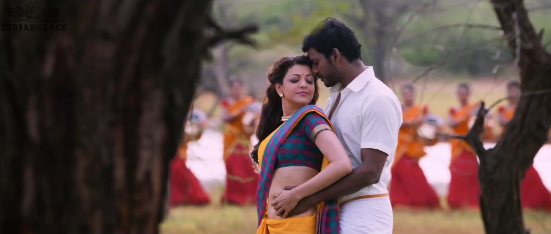 Kajal Aggarwal waist squeezed and Navel pressed by Hero Hot photos Set 2