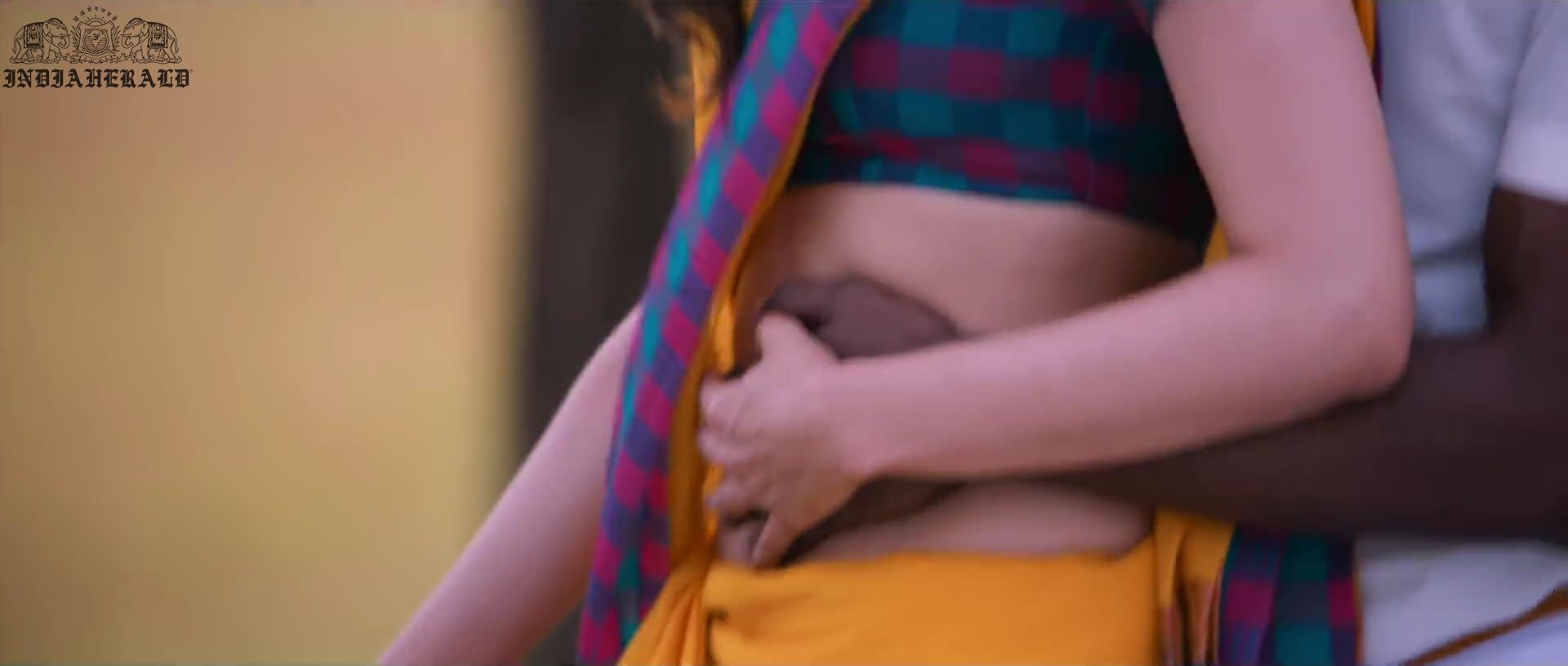 Kajal Aggarwal waist squeezed and Navel pressed by Hero Hot photos Set 2