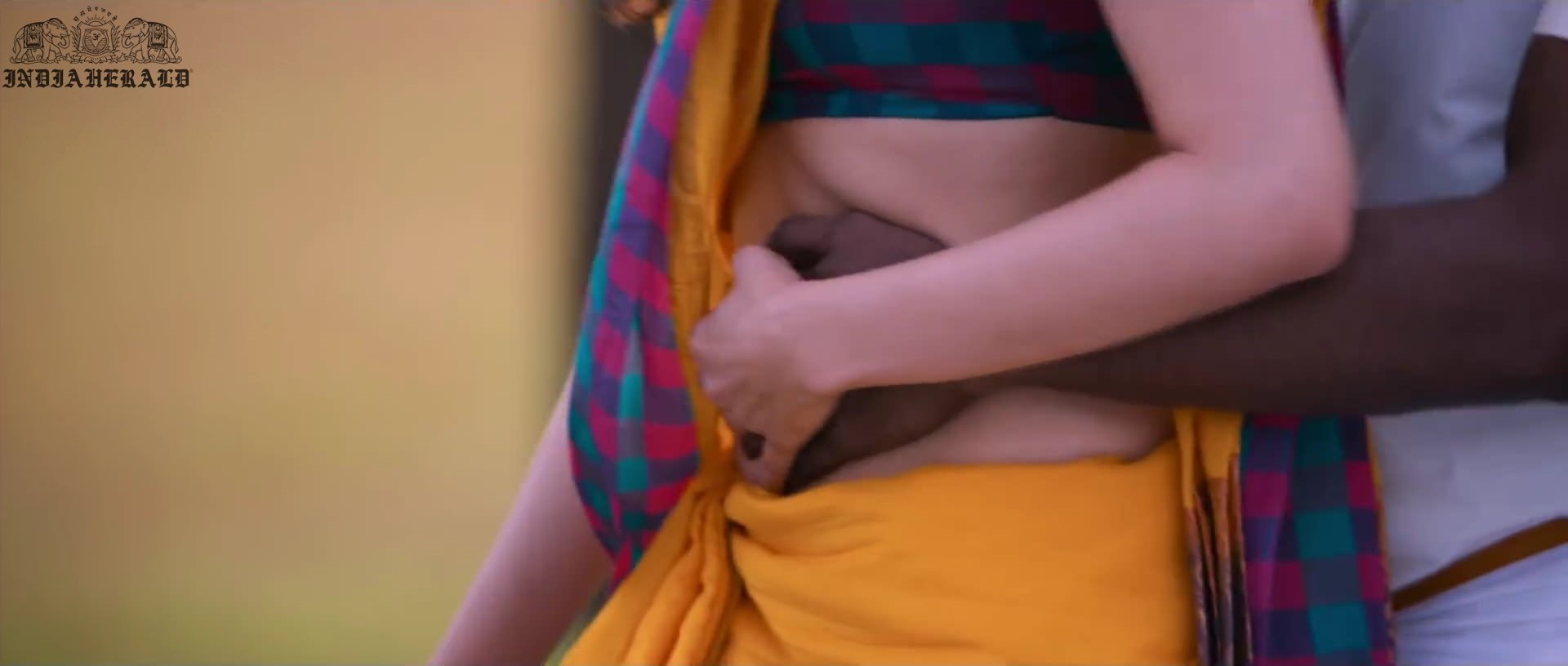 Kajal Aggarwal waist squeezed and Navel pressed by Hero Hot photos Set 2