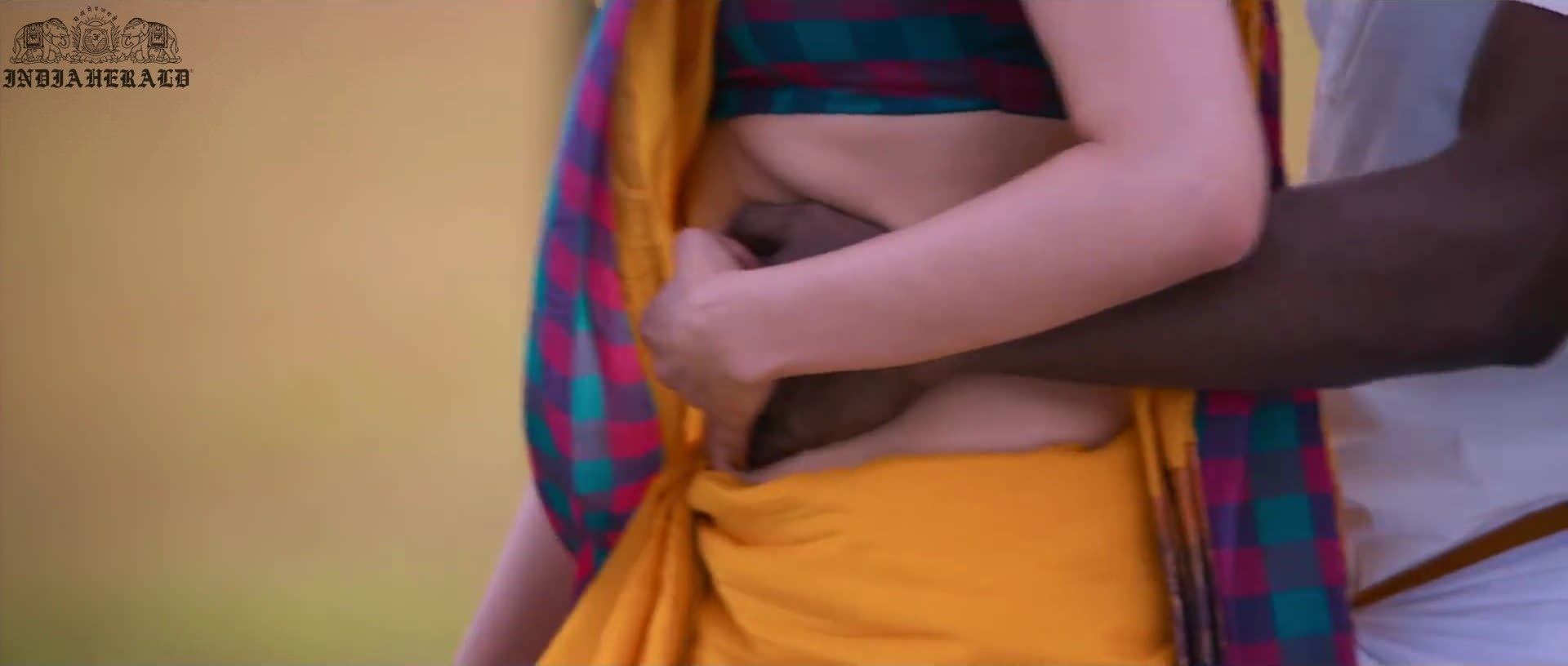 Kajal Aggarwal waist squeezed and Navel pressed by Hero Hot photos Set 2