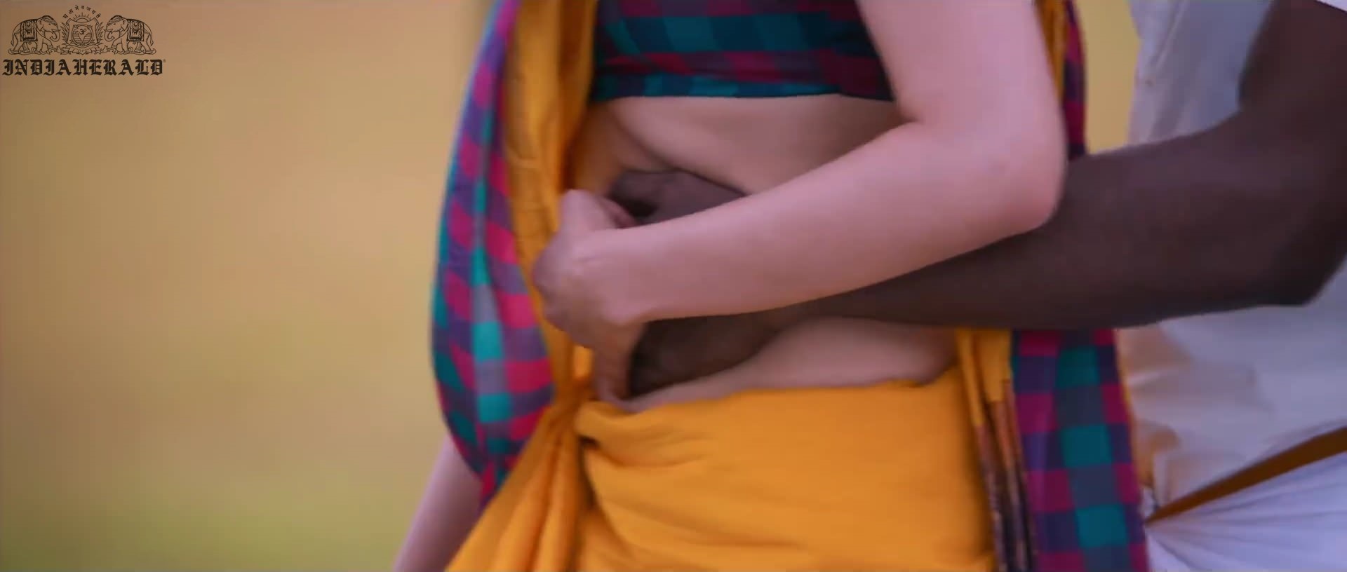 Kajal Aggarwal waist squeezed and Navel pressed by Hero Hot photos Set 2