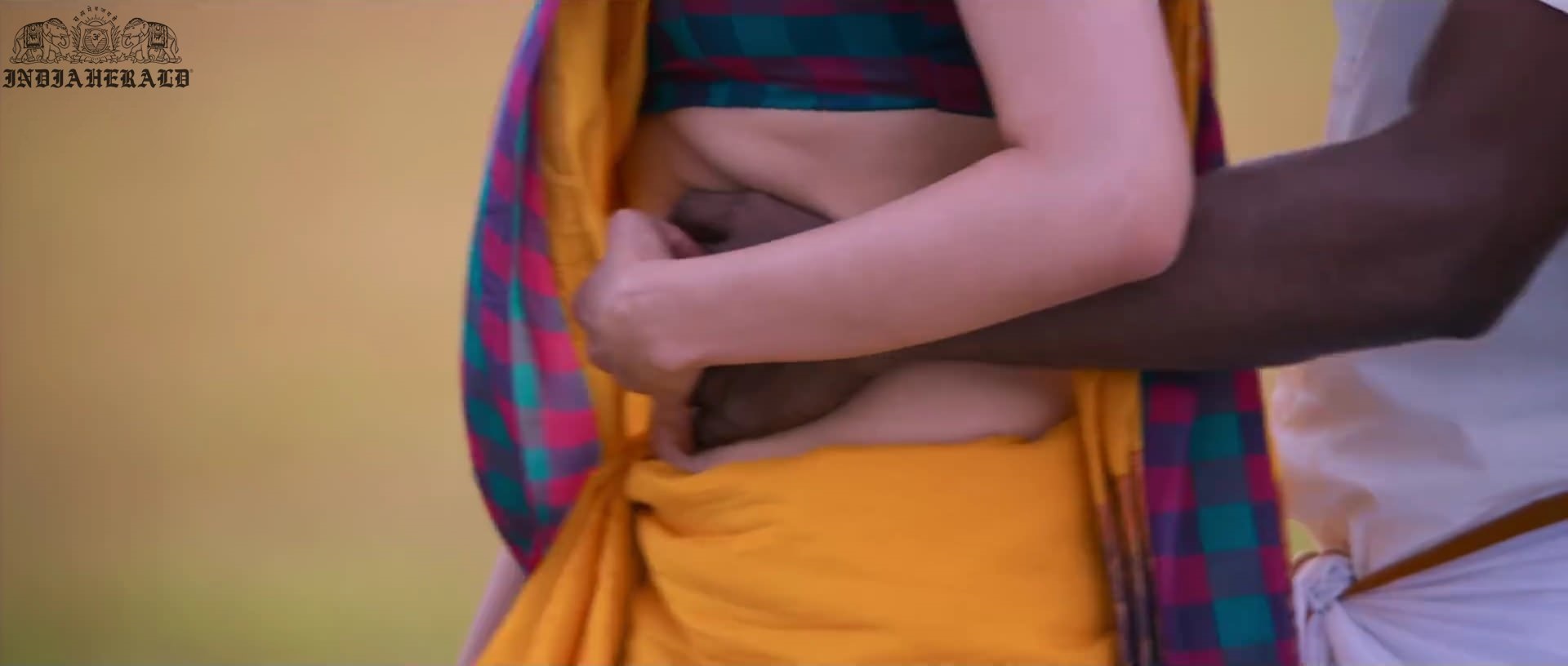 Kajal Aggarwal waist squeezed and Navel pressed by Hero Hot photos Set 2