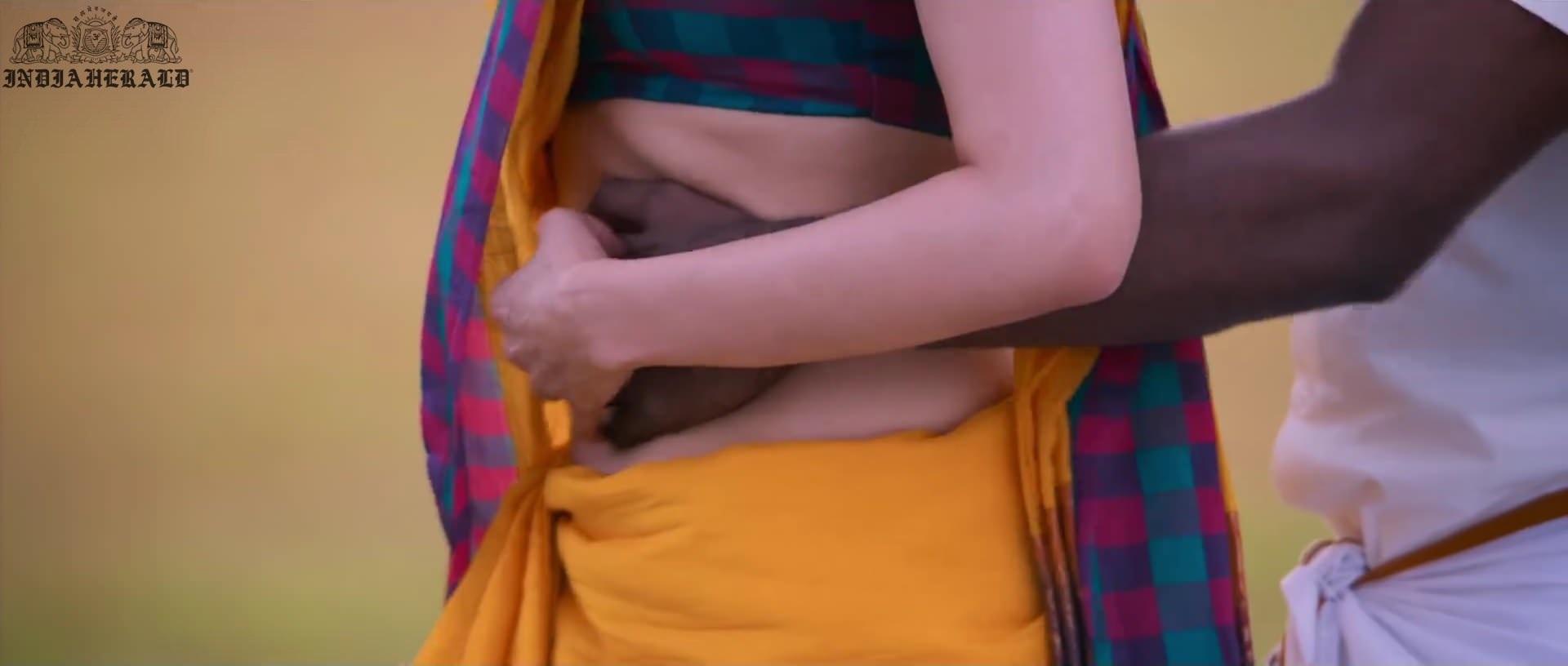Kajal Aggarwal waist squeezed and Navel pressed by Hero Hot photos Set 2