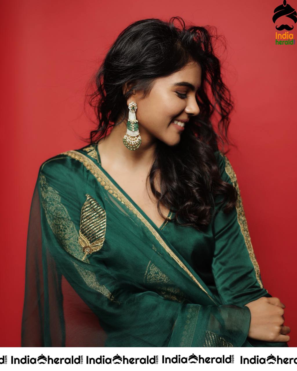 Kalyani Priyadarshan Seduces with her Beauty and Flawless SMile