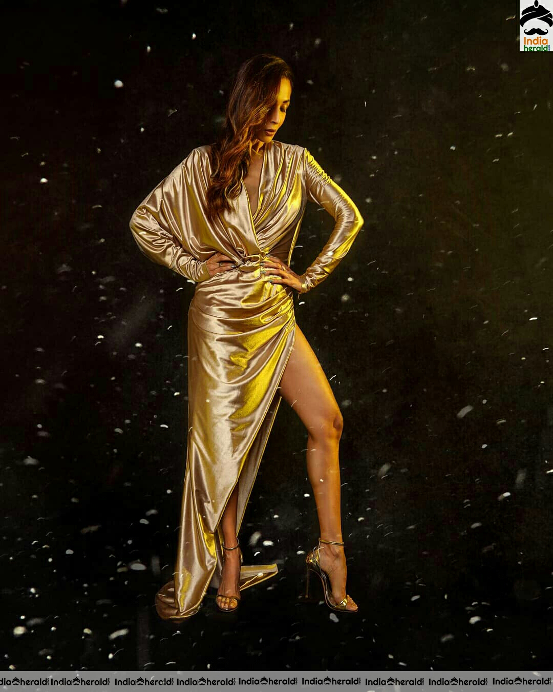 Kangana Ranaut Hot Golden Dress Stills