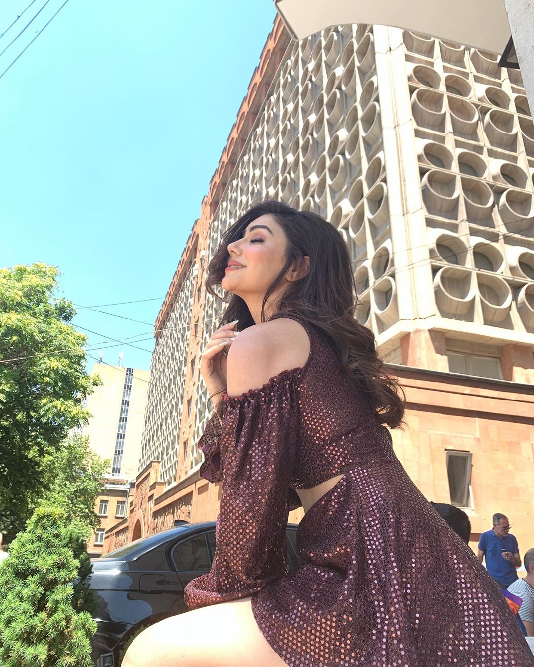 Kangna Sharma Raises The Temperature In Maroon Dress