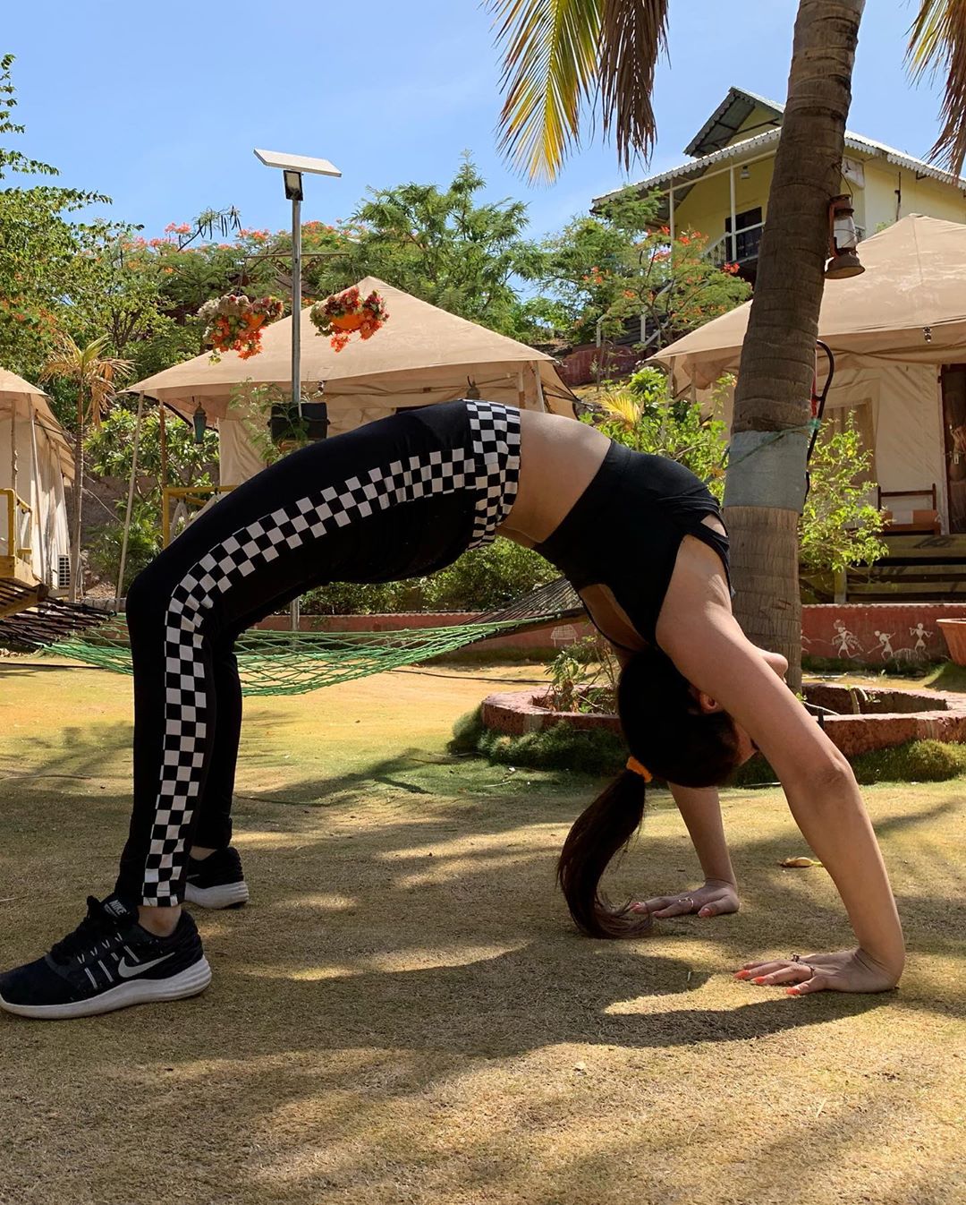 Kangna Sharma Showing Her Yoga Skills