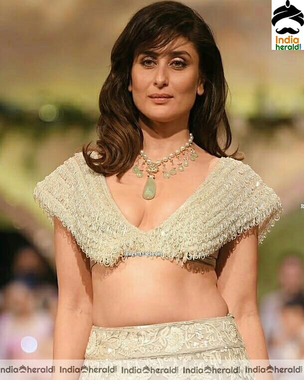 Kareena kapoor Hot Compilation photos