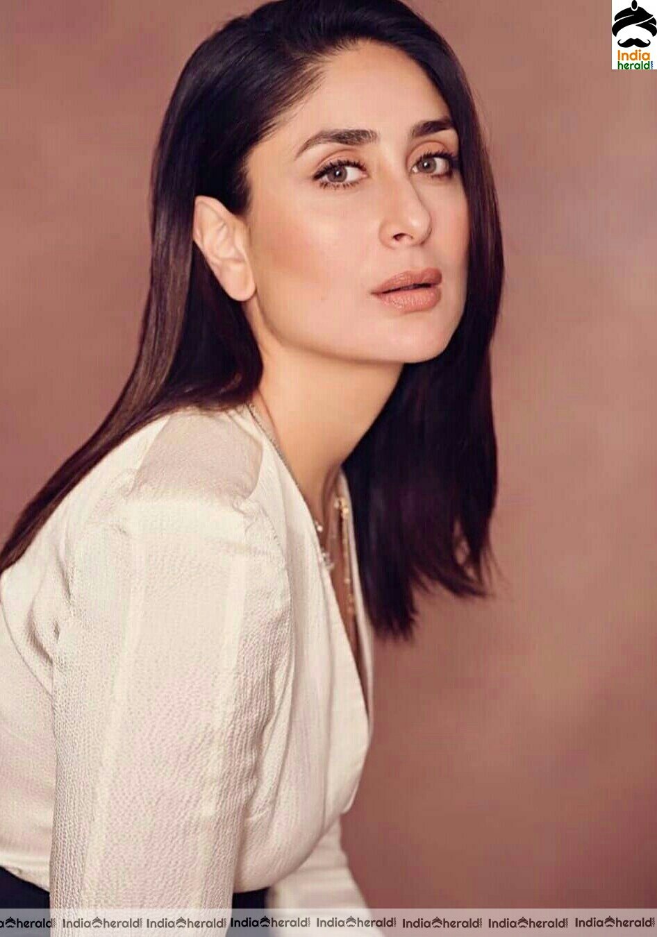 Kareena kapoor Hot Compilation photos