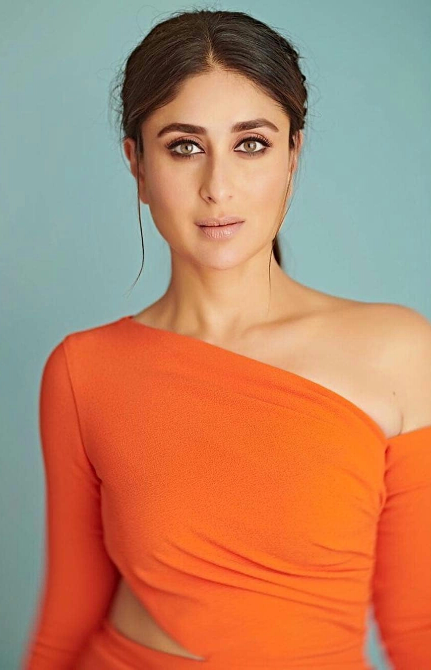 Kareena Kapoor Looking Drop Dead Gorgeous In Fanta Orange Attire