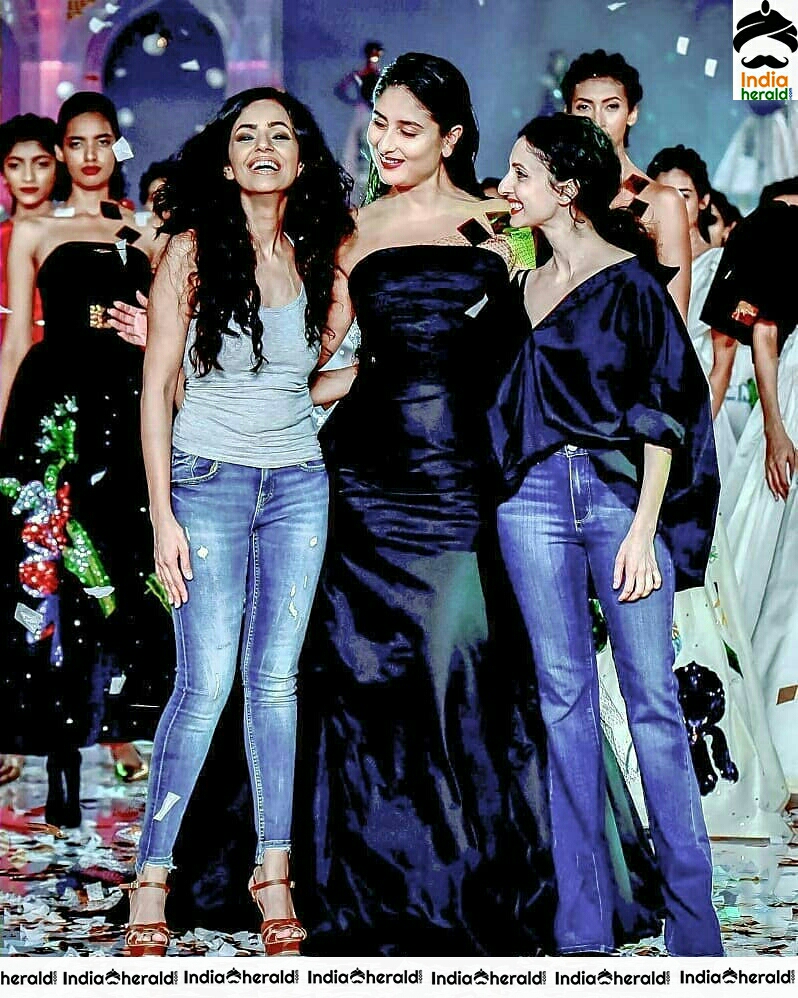 Kareena Kapoor Looking Gorgeous In A Ink Blue Maxy