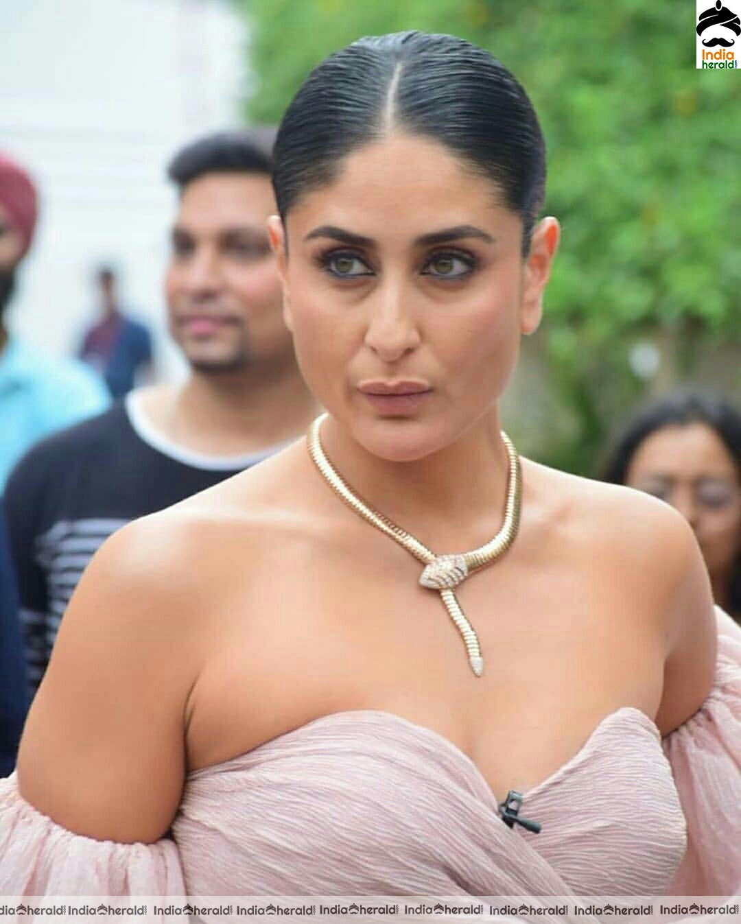 Kareena Kapoor Looking Like A Hot Chick In This Sexy Maxi