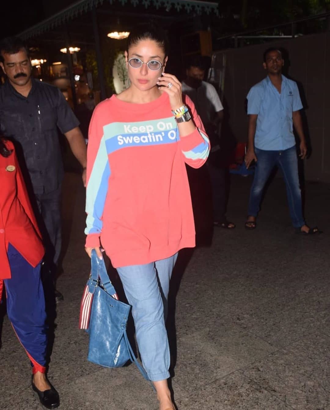Kareena Kapoor Spotted In Casual Denim At Juhu