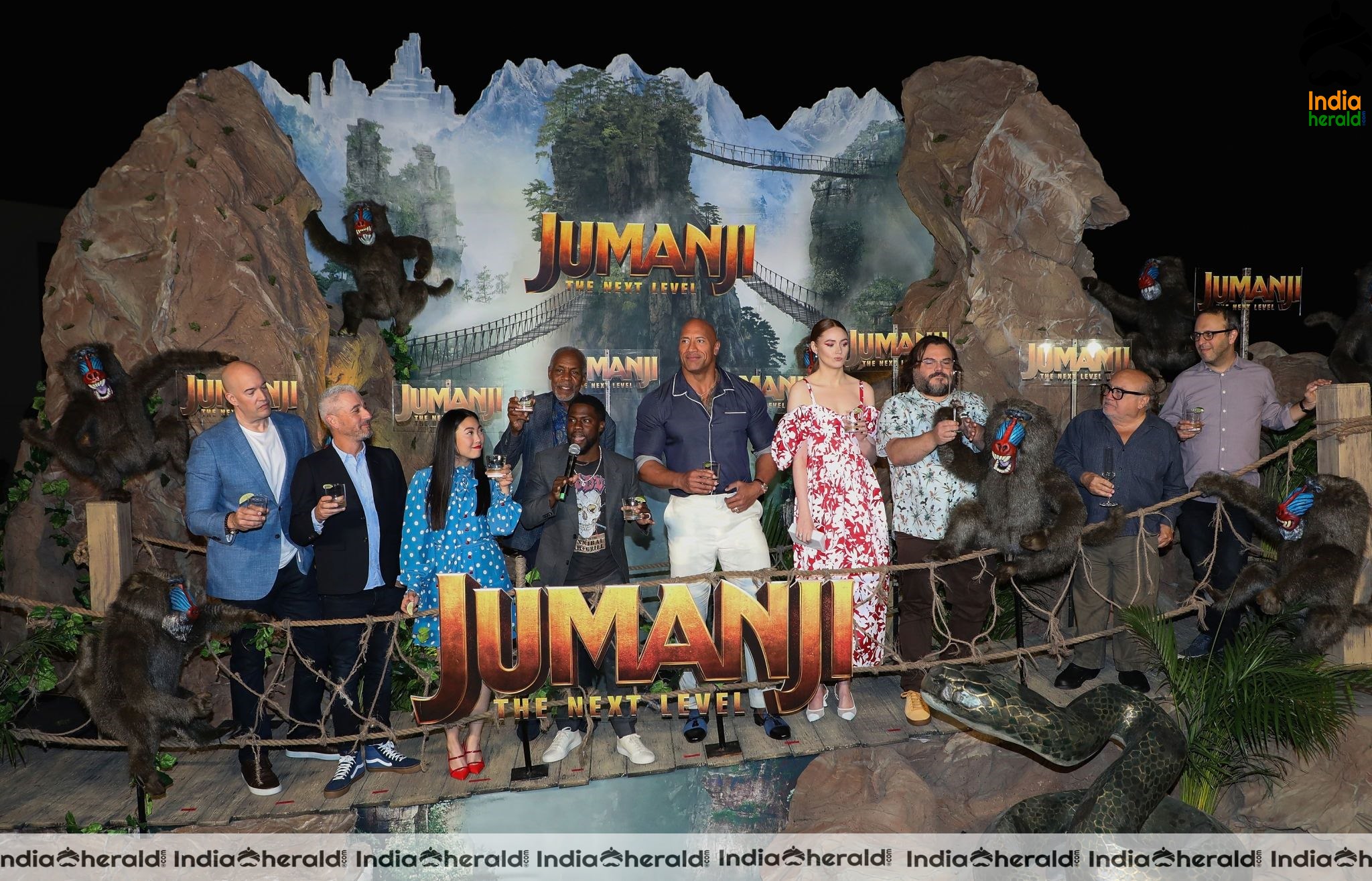 Karen Gillan at Jumanji The Next Level Premiere in Cabo San Lucas Mexico Set 1