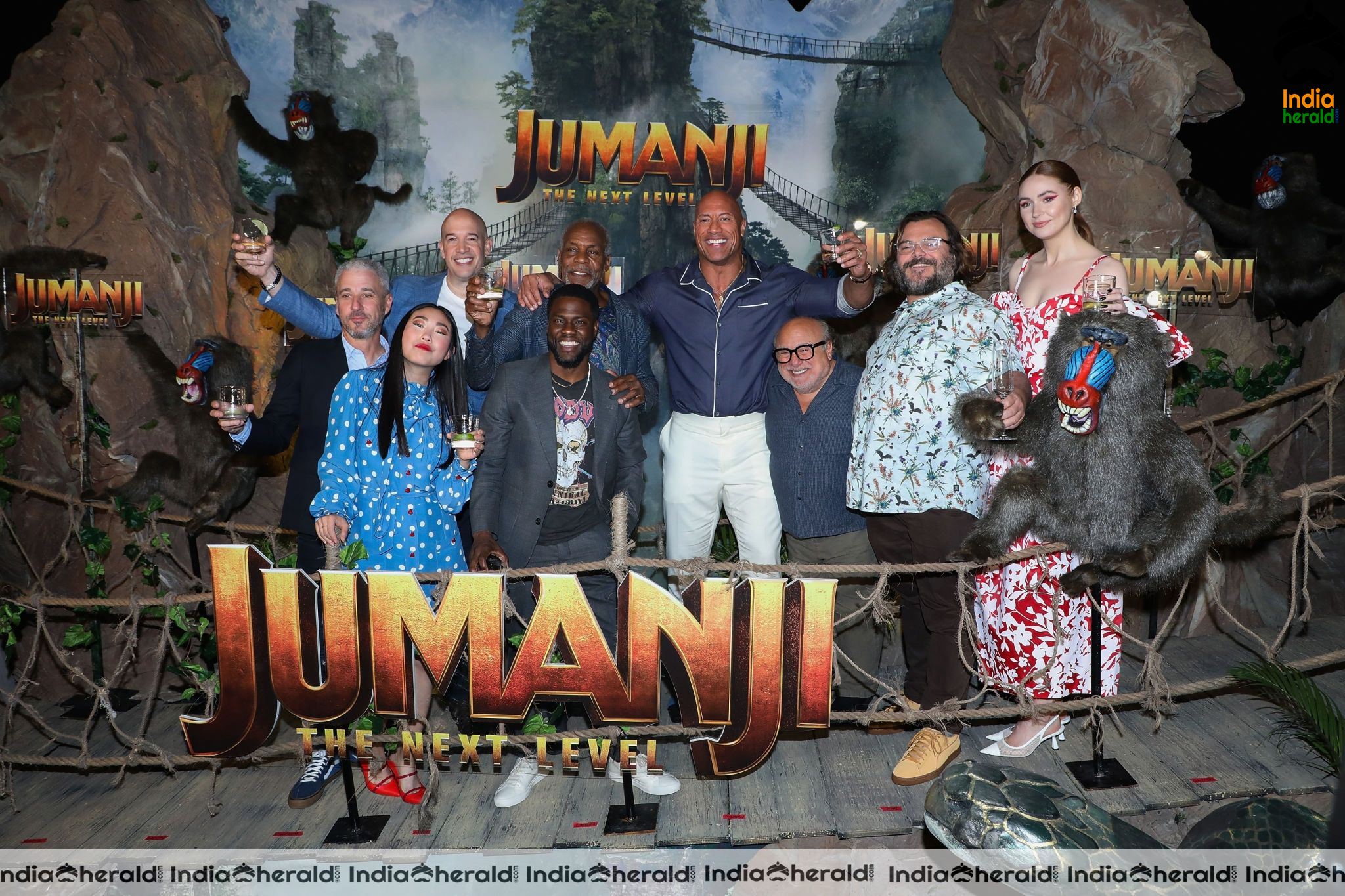 Karen Gillan at Jumanji The Next Level Premiere in Cabo San Lucas Mexico Set 2