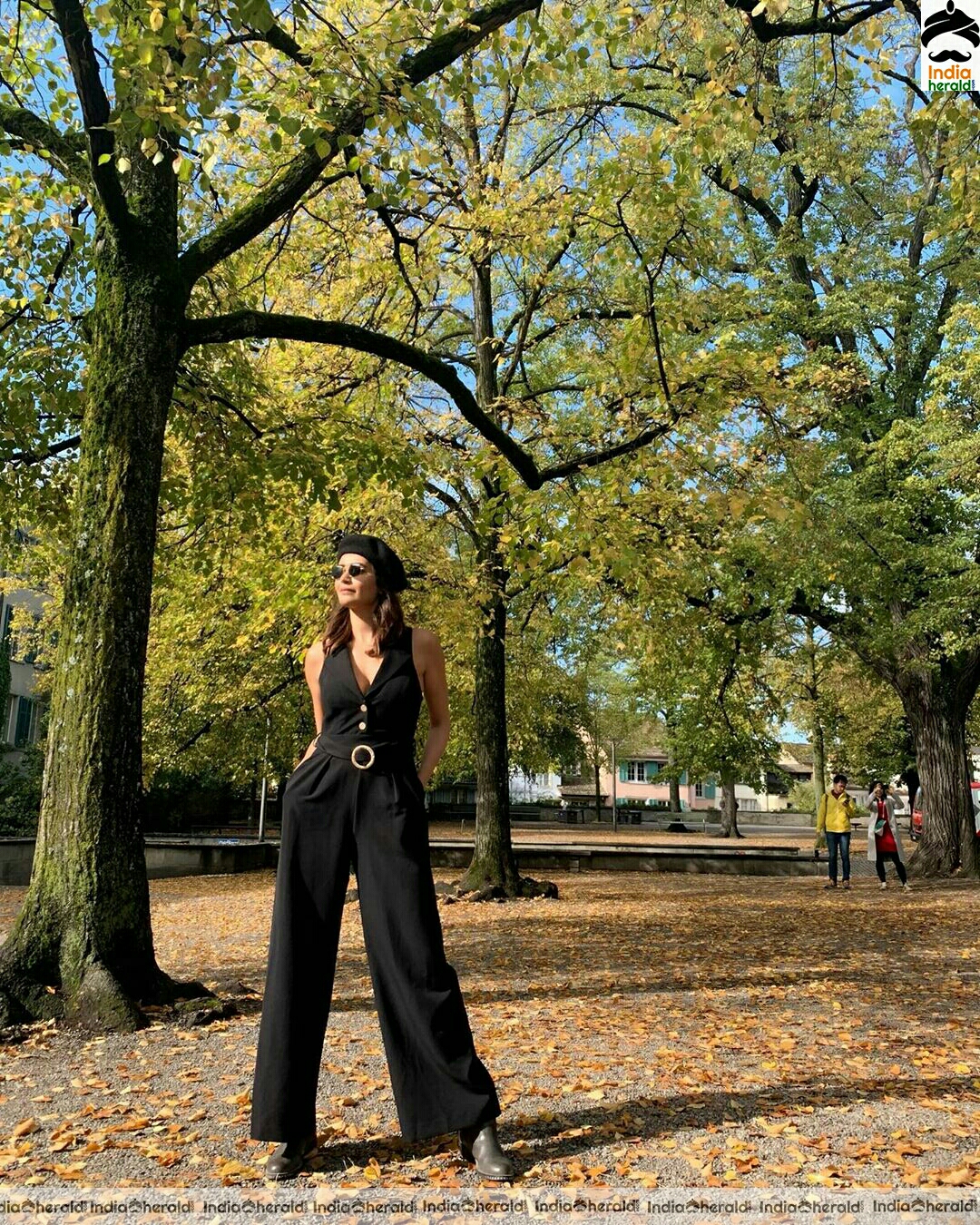 Karishma Tanna Cute Black Dress stills