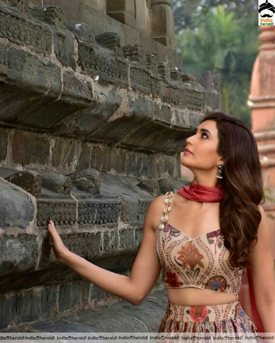 Karishma Tanna Kindling Cuteness In These Photos