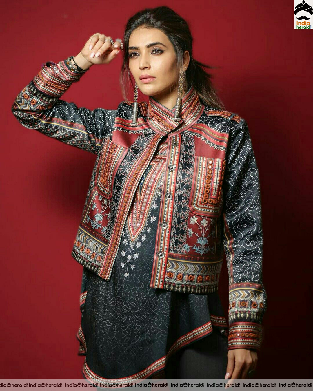 Karishma Tanna Mesmerizing photoshoot