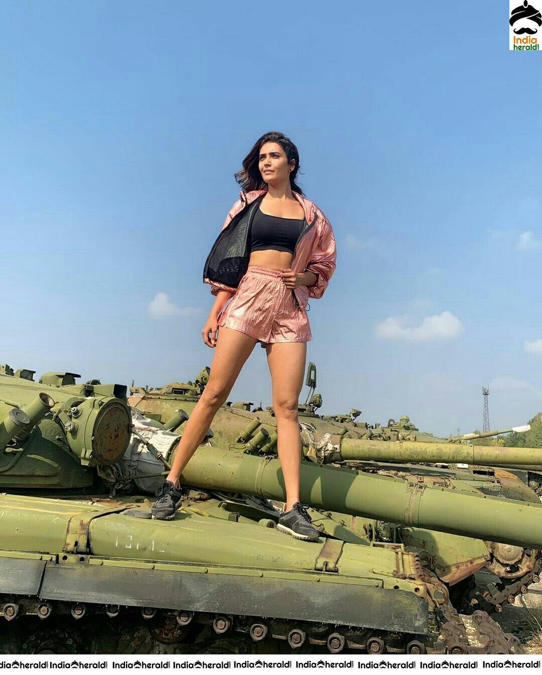 Karishma Tanna Shows Her Waist Line And Sexy Thighs Revealing Photoshoot