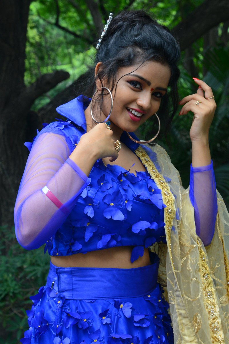 karunya catherine sizzling Photos