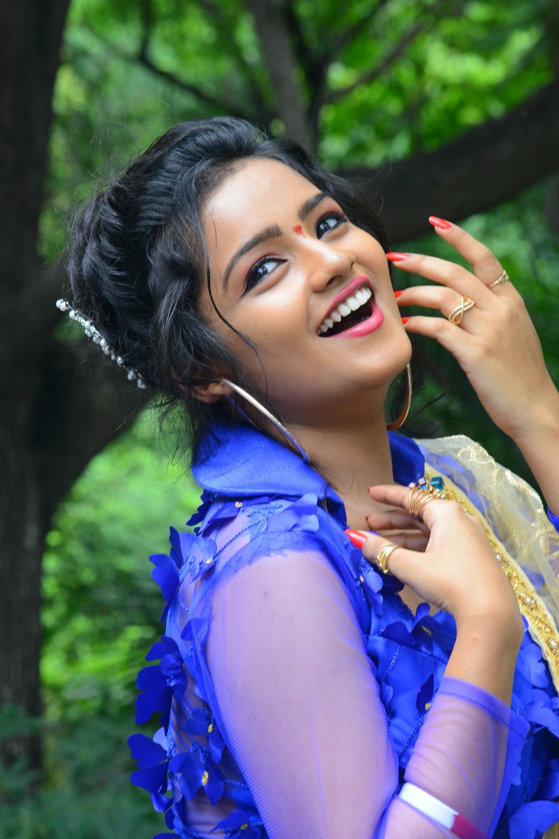 karunya catherine sizzling Photos