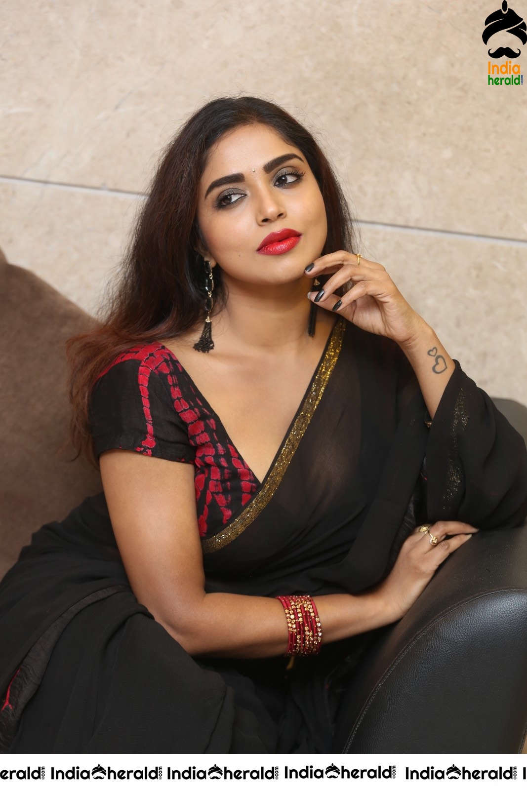 Karunya Chowdary Sizzling Hot Stills in Saree