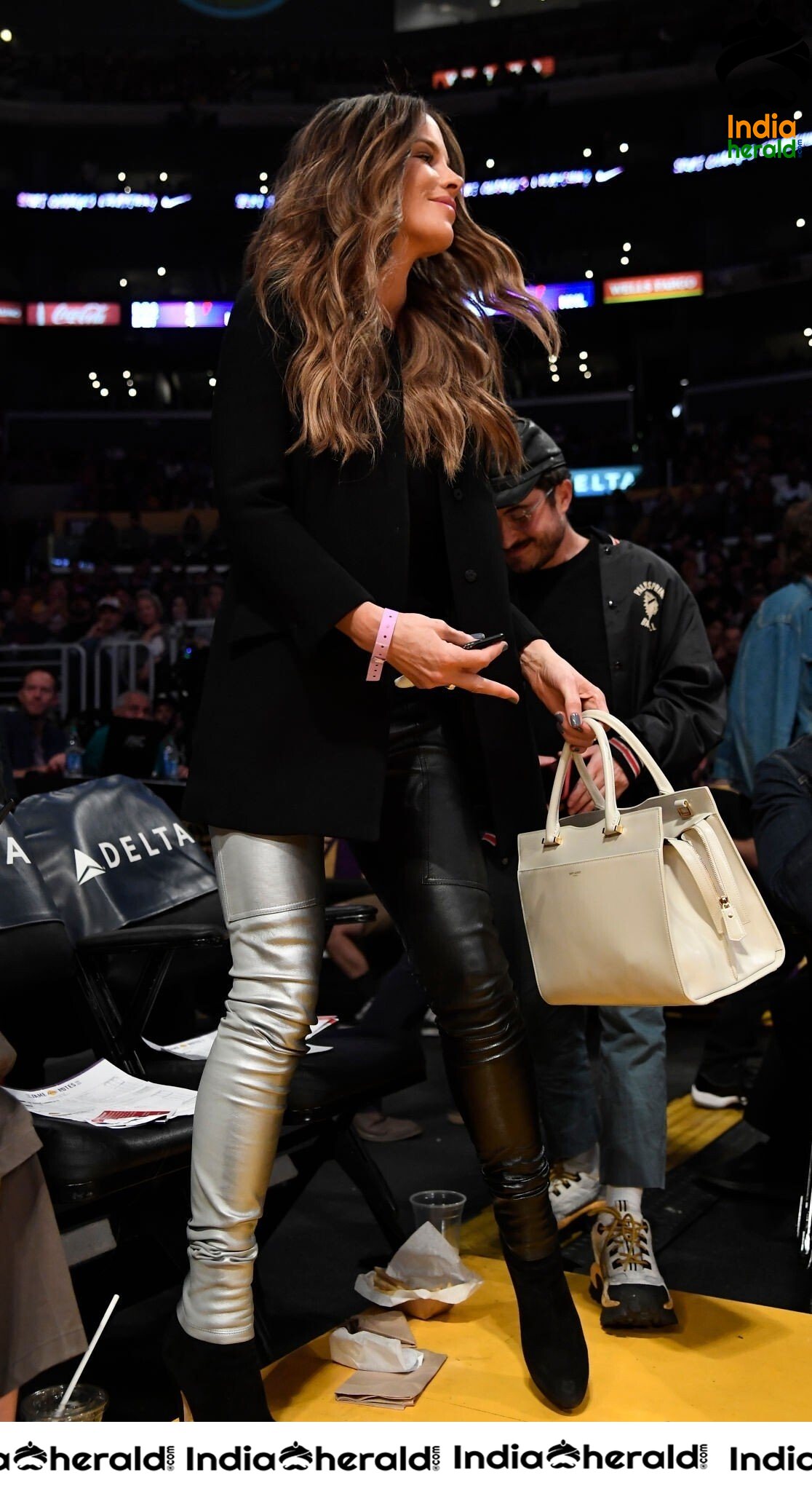 Kate Beckinsale at Miami Heat Vs LA Lakers Game Staples Center in Los Angeles Set 1