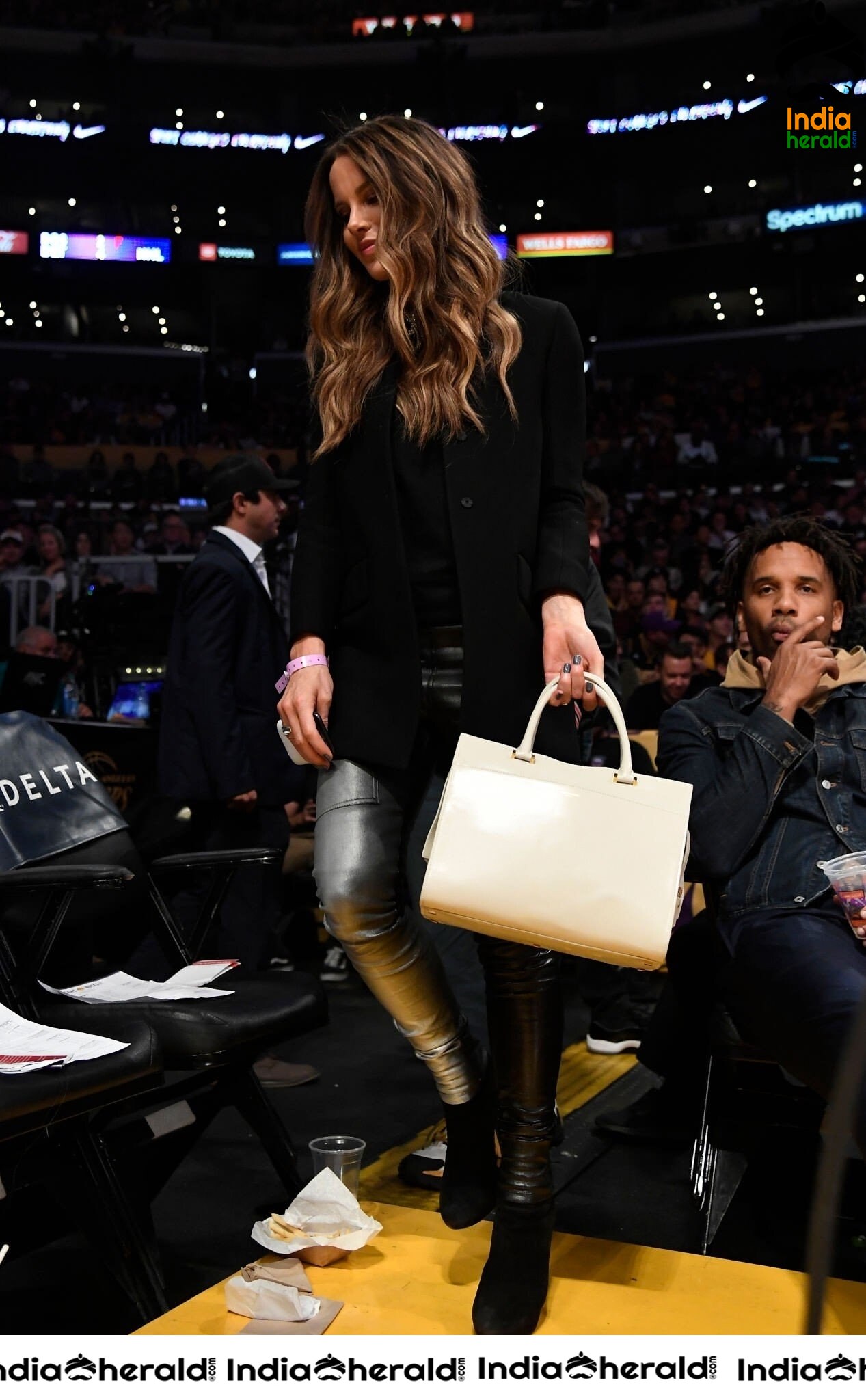 Kate Beckinsale at Miami Heat Vs LA Lakers Game Staples Center in Los Angeles Set 1