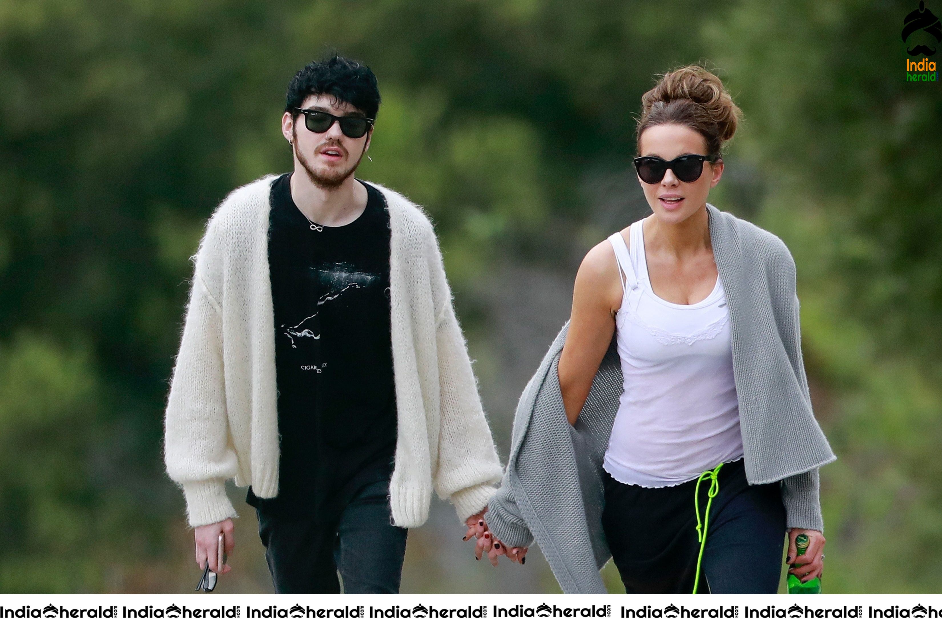 Kate Beckinsale takes a walk with her Boyfriend in Brentwood during Lockdown