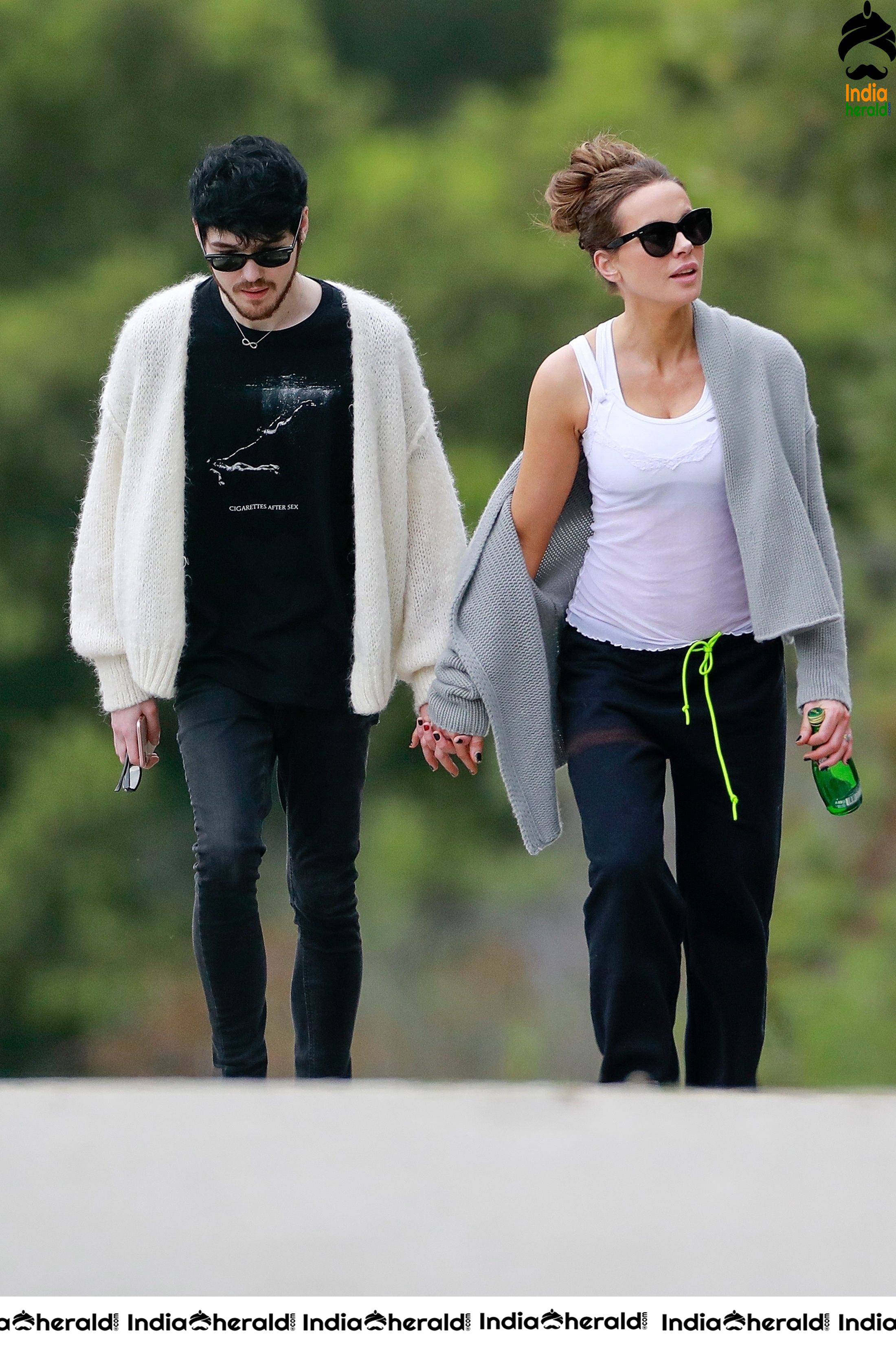 Kate Beckinsale takes a walk with her Boyfriend in Brentwood during Lockdown