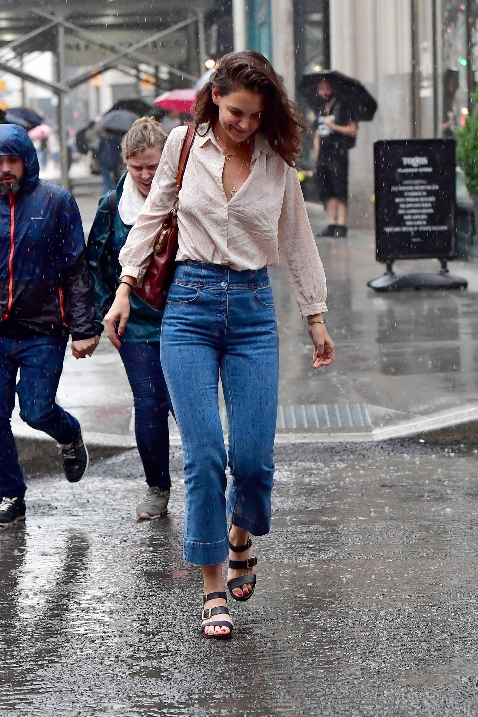 Katie Holmes On A Rainy Day Out In New York City