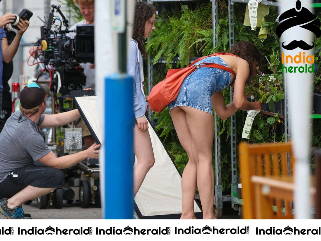Katie Holmes on the sets of her new venture in NYC Set 1