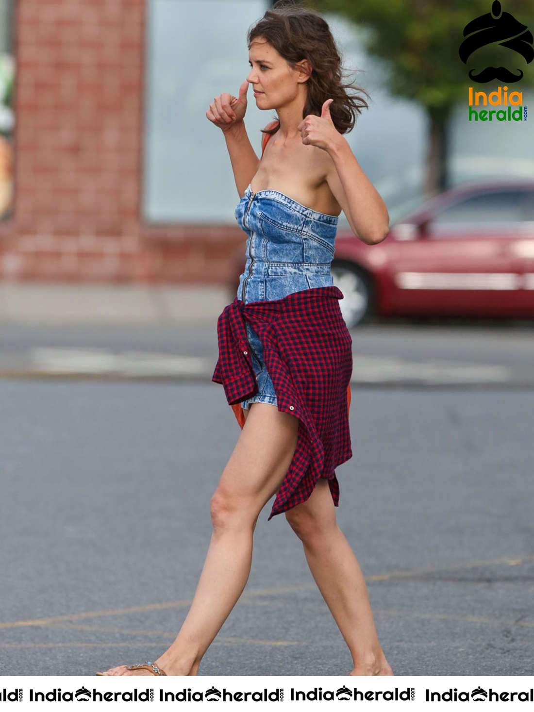 Katie Holmes on the sets of her new venture in NYC Set 2