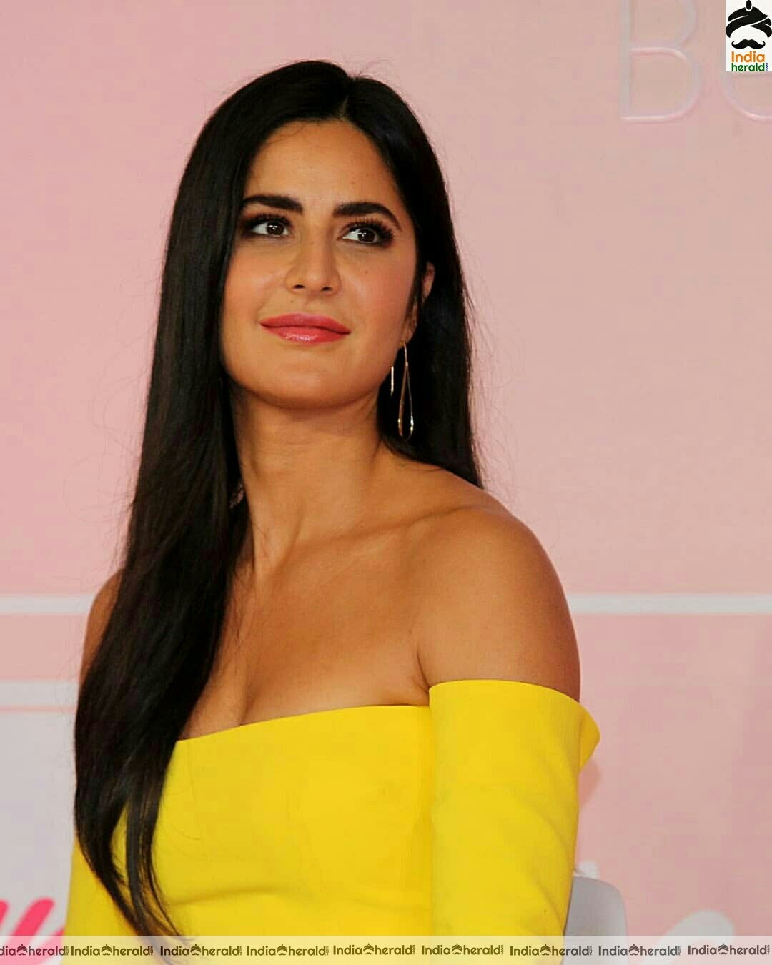 Katrina Kaif hot at Nykaa press meet stills