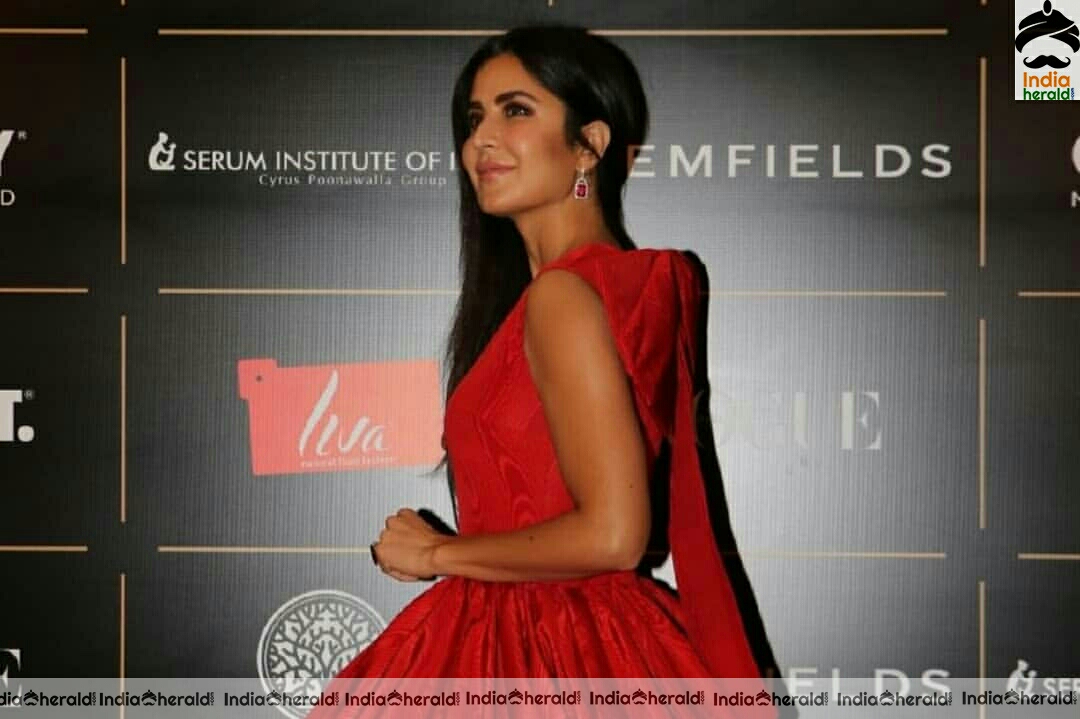 Katrina Kaif Hot At Vouge Women Of The Year Awards 2019