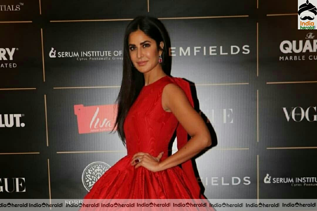 Katrina Kaif Hot At Vouge Women Of The Year Awards 2019