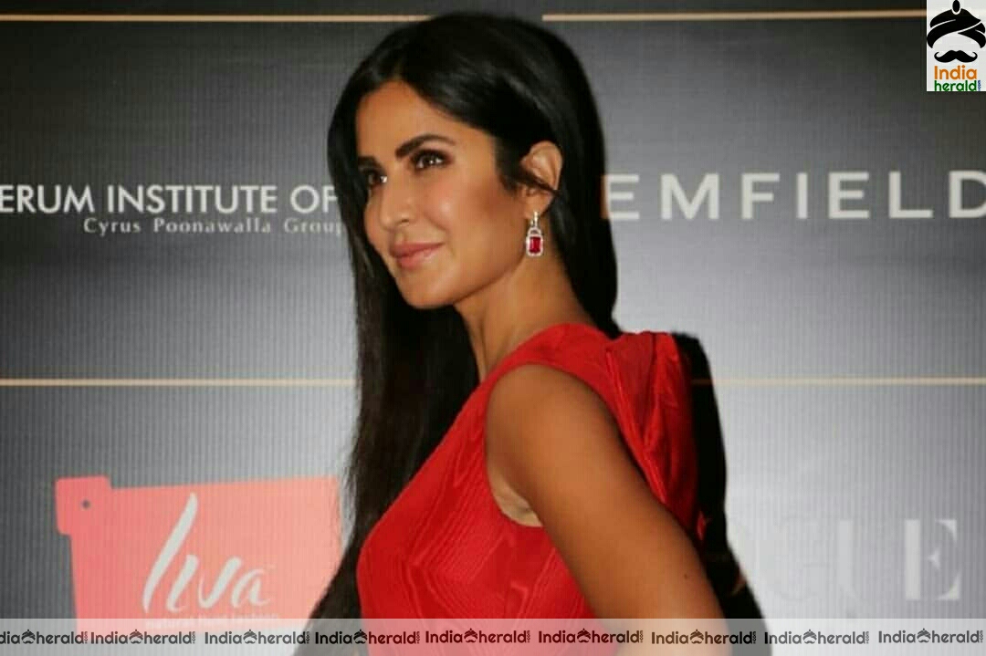 Katrina Kaif Hot At Vouge Women Of The Year Awards 2019