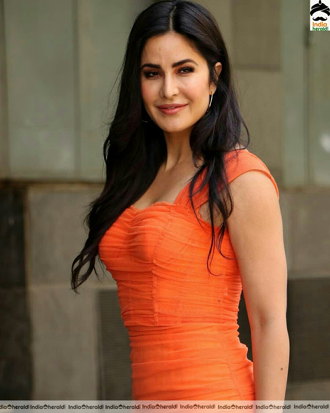 Katrina Kaif Hot In Sleeveless Tight Orange Attire