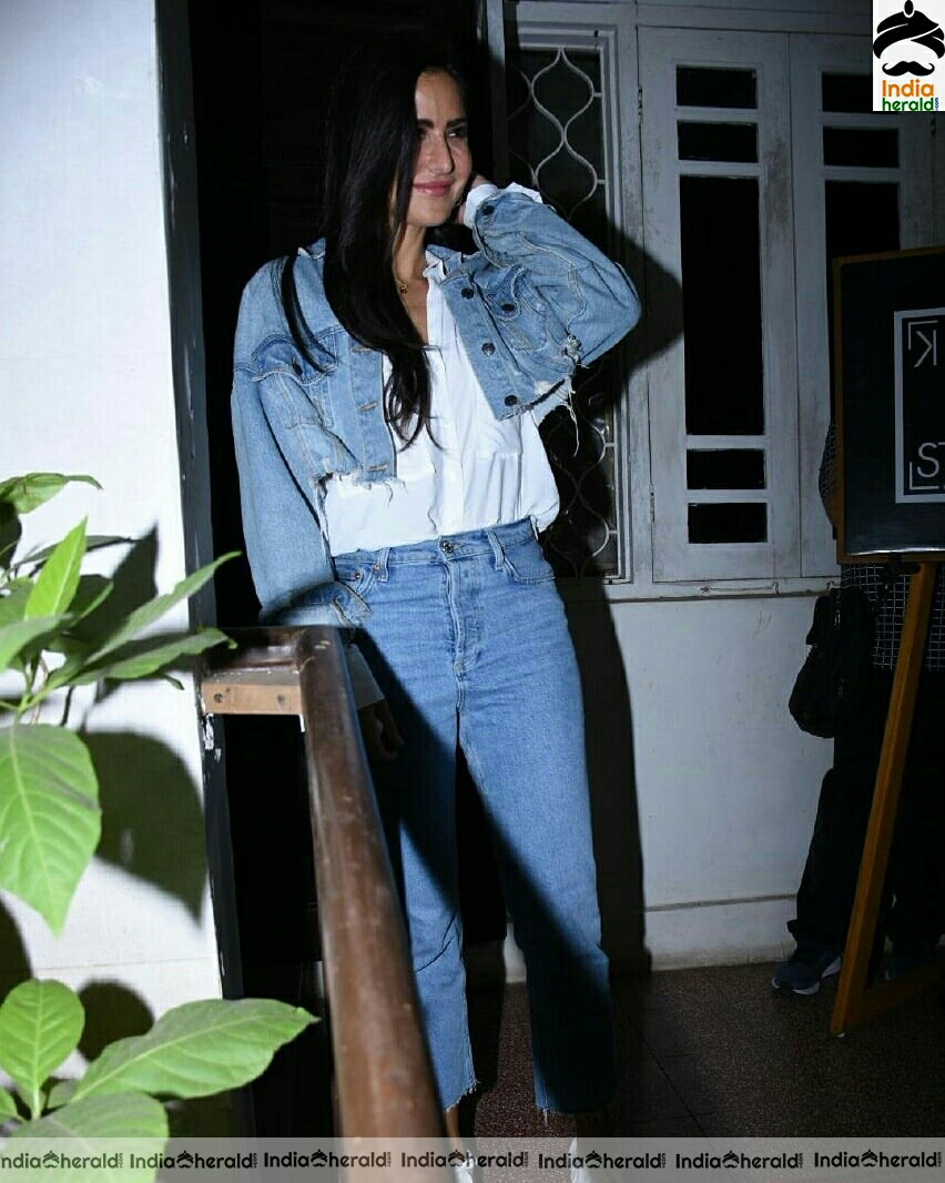 Katrina kaif Spotted Outside juhu