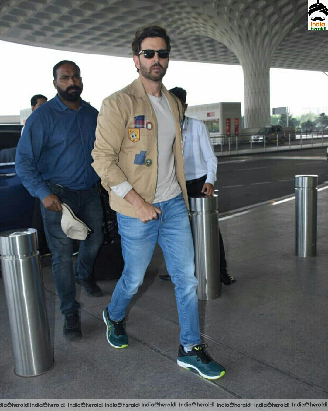 Katy perry and Hrithik Roshan Spotted At Mumbai Airport Stills