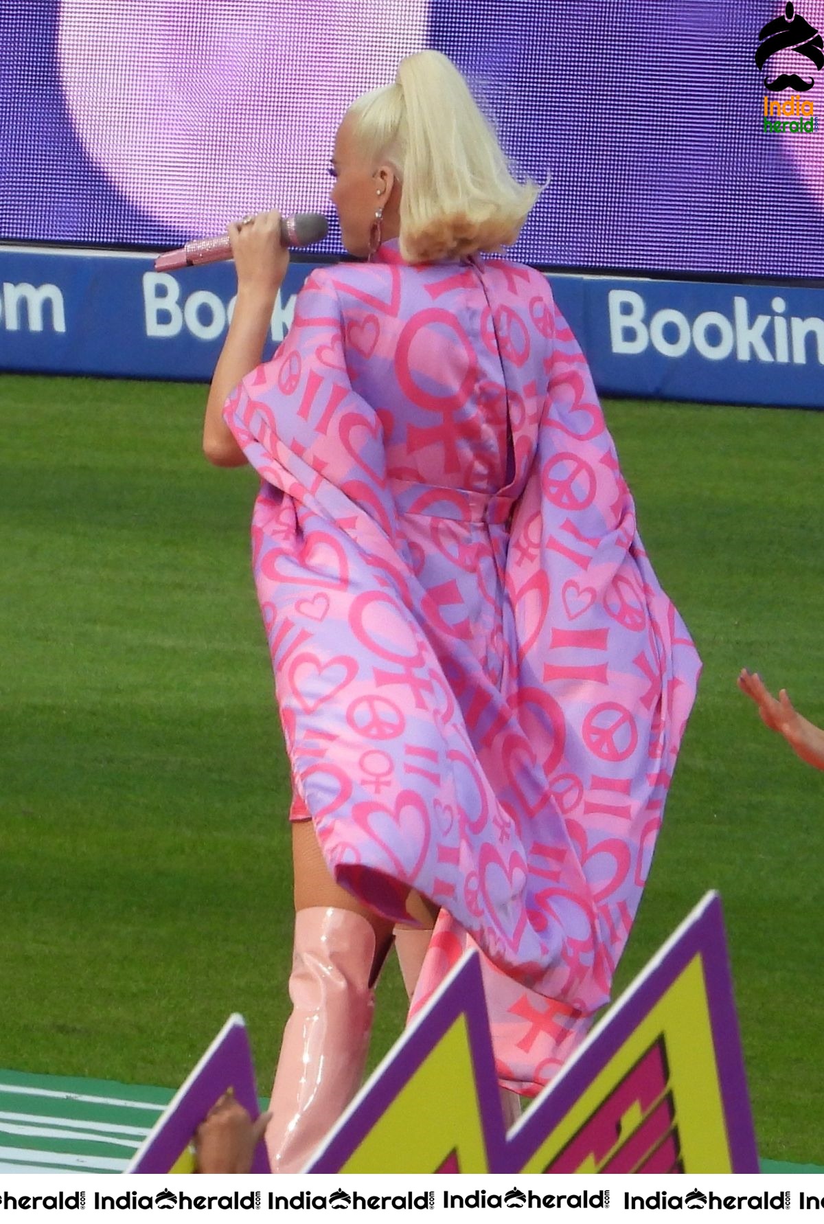 Katy Perry while performing at Womens Cricket Final in Melbourne Set 1
