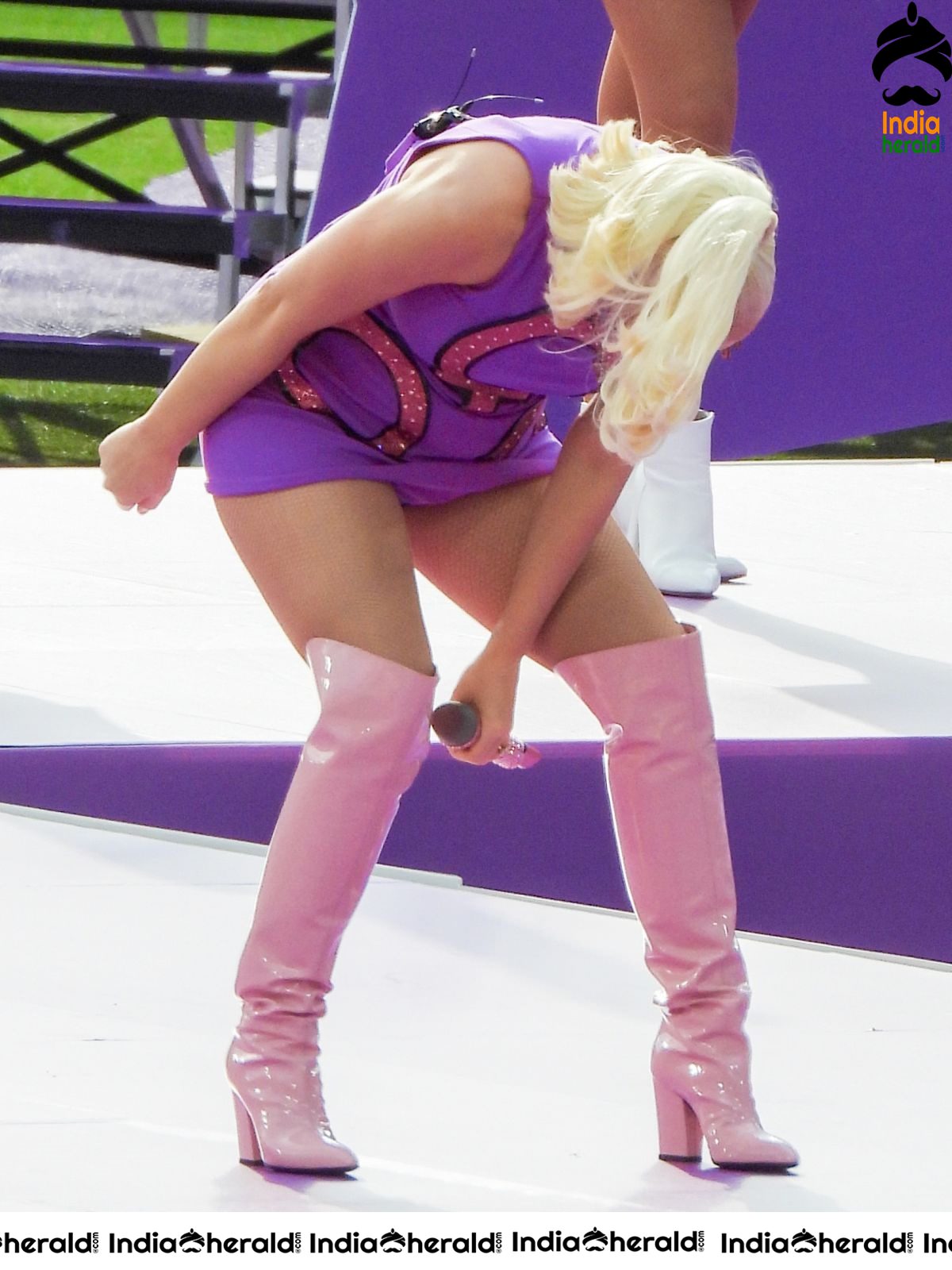 Katy Perry while performing at Womens Cricket Final in Melbourne Set 2
