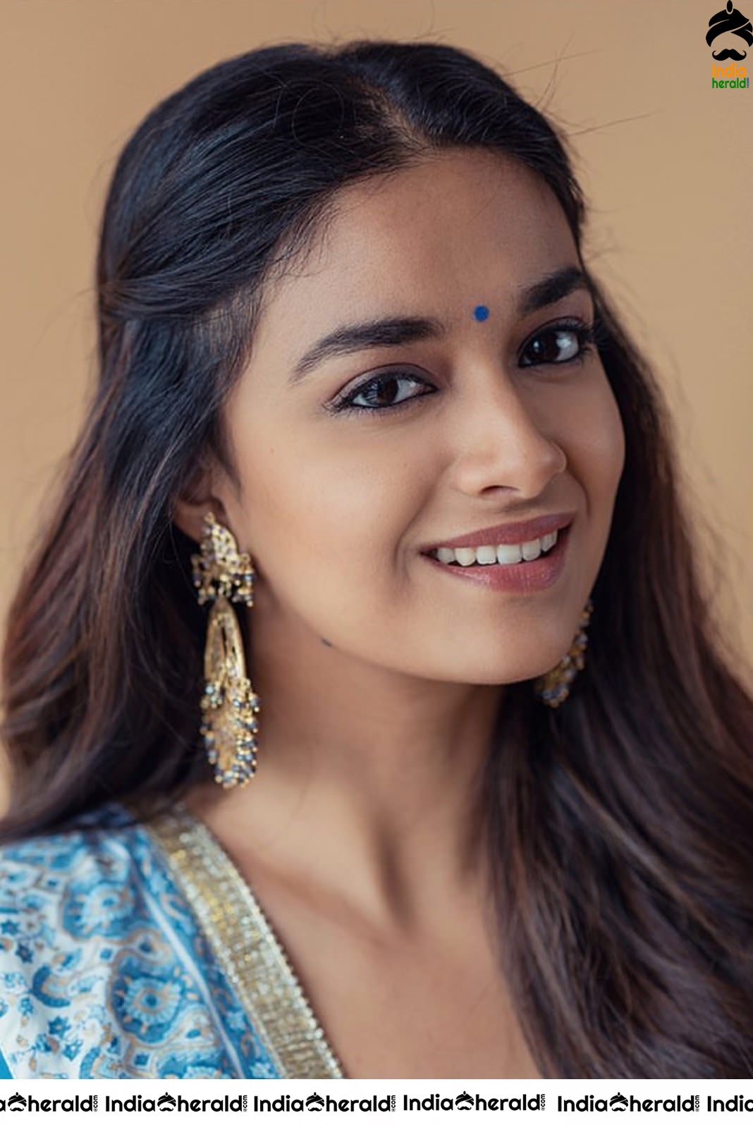 Keerthy Suresh Latest Clicks in Chudi