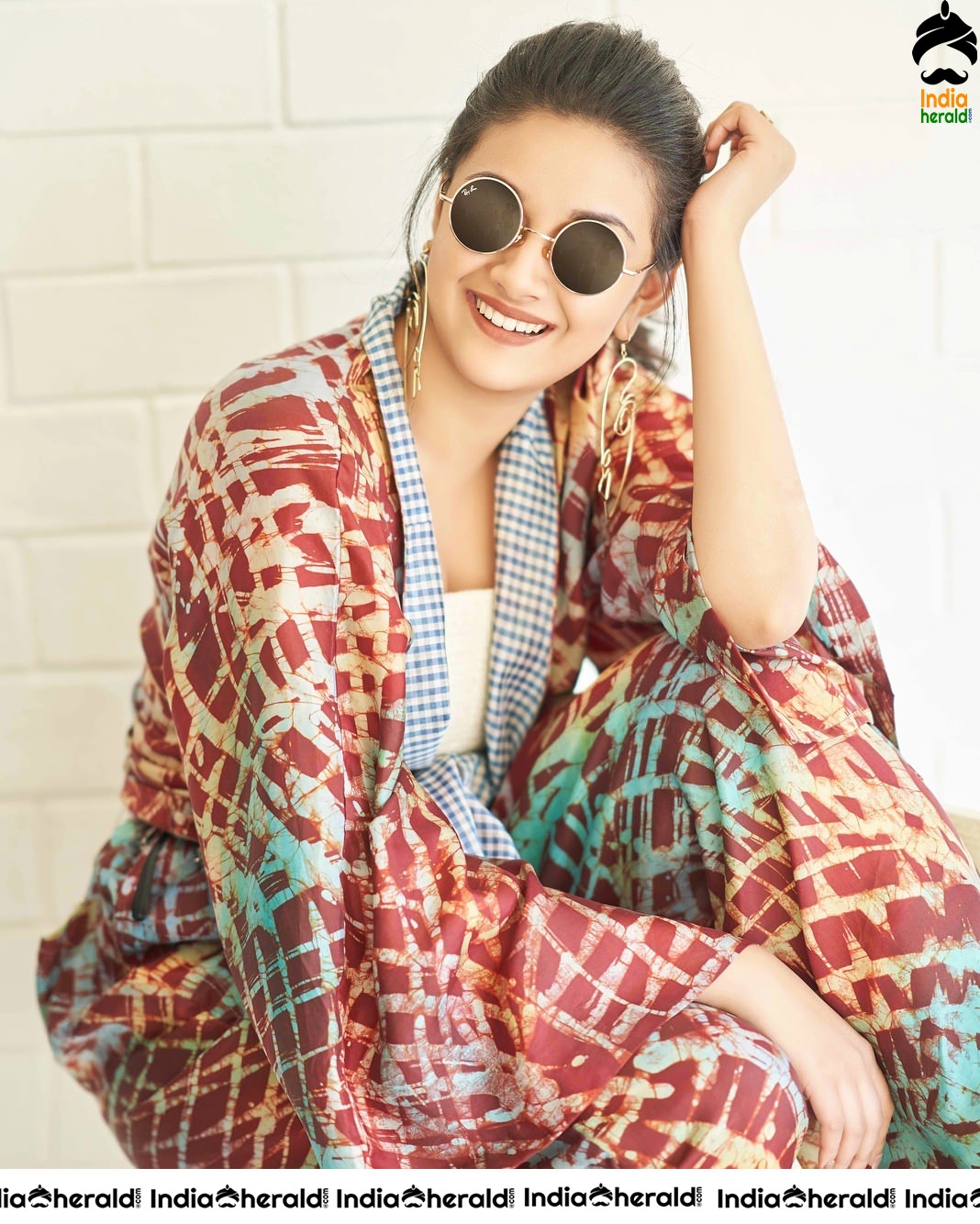 Keerthy Suresh Latest Photoshoot Session is just too pretty to handle