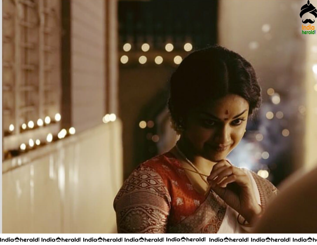 Keerthy Suresh Unseen Photos as legendary actress Savithri from the movie Mahanathi Set 2