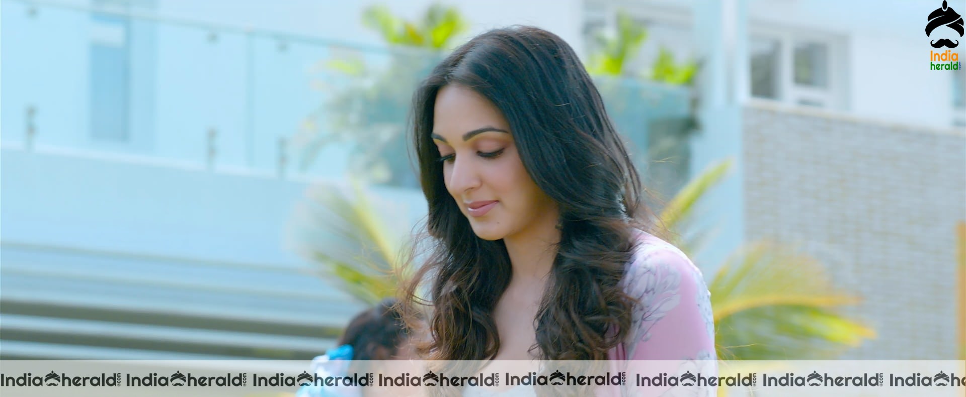 Kiara Advani Hot Photos from VVR Set 1