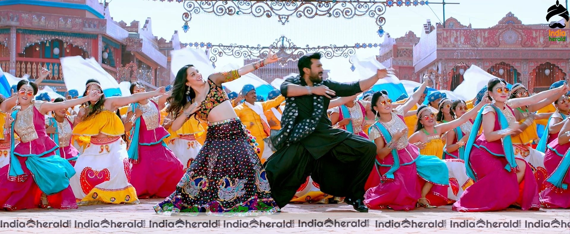 Kiara Advani Hot Photos from VVR Set 3