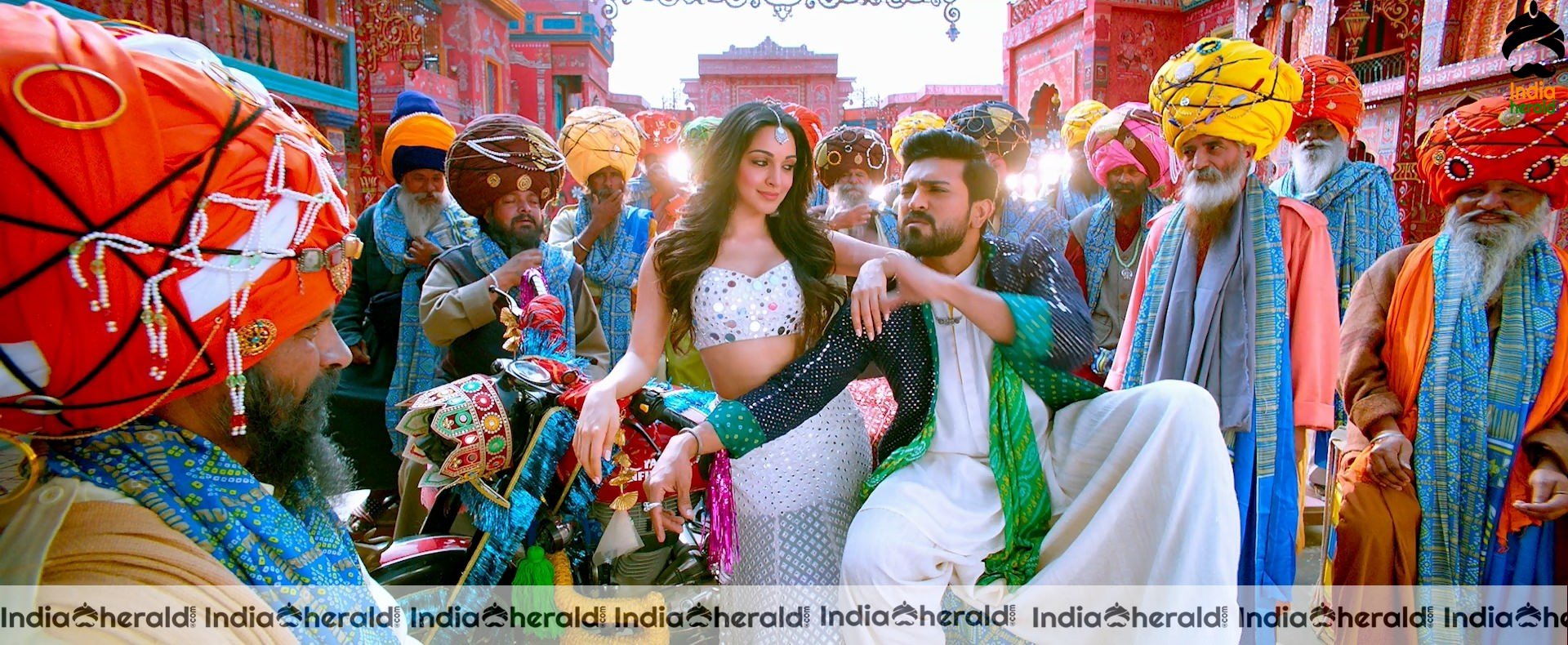 Kiara Advani Hot Photos from VVR Set 3