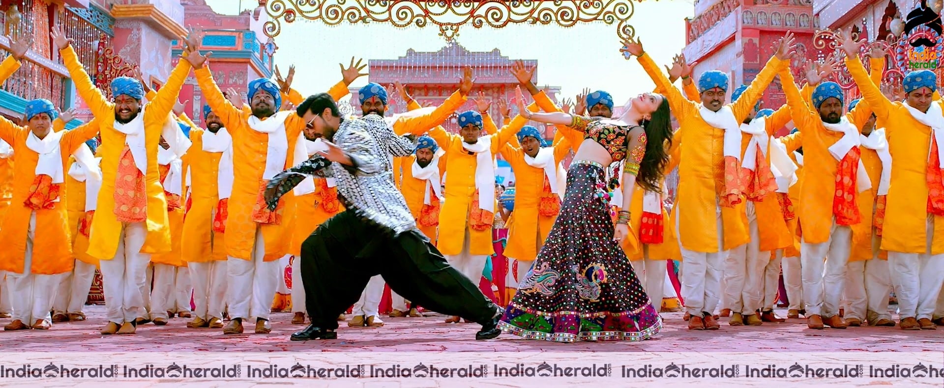 Kiara Advani Hot Photos from VVR Set 3